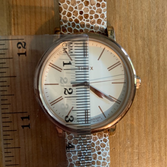 watch - Picture 6 of 10